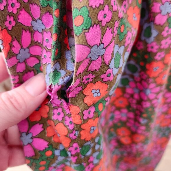 Vintage 1950's Mod Floral Print Shirtwaist Dress, Handmade - Picture 17 of 17